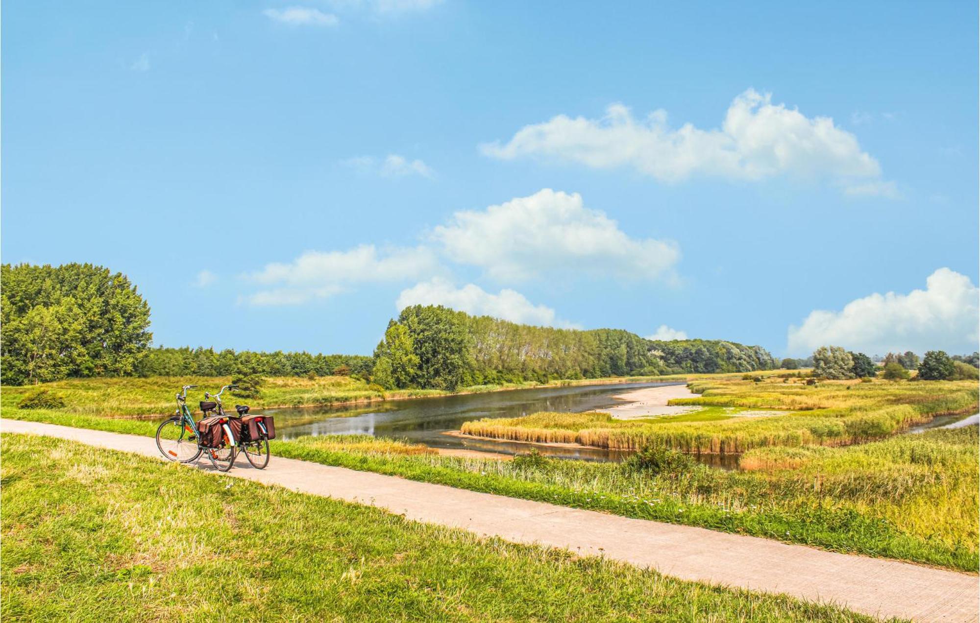 Vakantiepark De Zeeuwse Parel Scherpenisse Exteriör bild